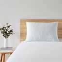 Simmons Memory Foam Cluster Pillow, Standard/Queen, White