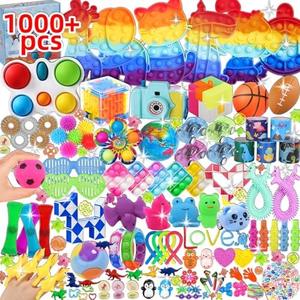 1000Pcs Party Favors for Kids, Fidget Toys Bulk, Birthday Gift Toys, Fidgets Stocking Stuffers, Treasure Box Birthday Party, Goodie Bag Stuffers, Carnival Prizes, Pinata Stuffers, Classroom Prizes