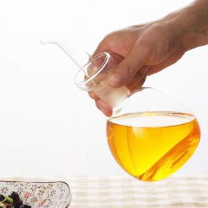 HAIZEEN 18 oz / 540 ml Glass All-Purpose Cruet, Glass Oil Decanter and Cruet (Spherical-18 oz, Smooth surface) (18.3 Ounces)
