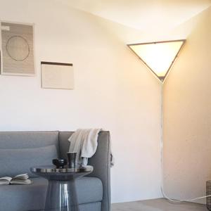 Corner Light with Switch, Ceiling Corner Lights for Living Room, Plug in Ceiling Light for Dark Area, Lamp for Bedroom, Kids Room, Triangle Shape (E26-1 Pack)