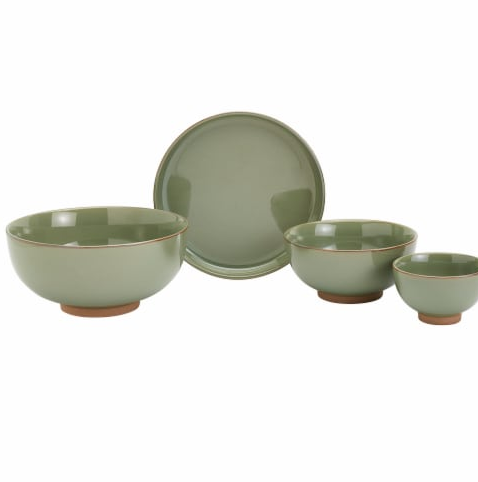 INFUSE 4pc Dining Set, Green 

3 piece set: 7.79 inch diameter x 3.74 inch height large , 5.94 inch diameter x 2.83 inch height medium bowl, 3.89 inch diameter x 2.36 inch height small bowl