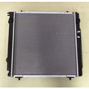 1Pcs OEM A4615000102 Coolant Radiator