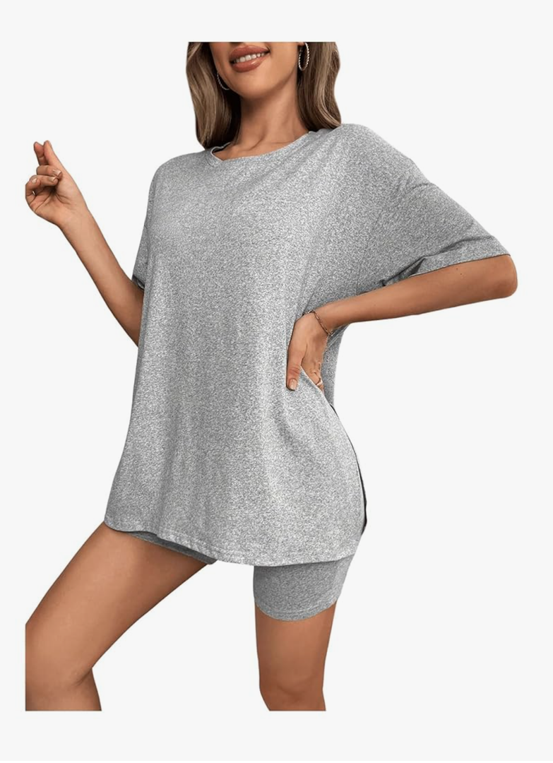 SweatyRocks Women's 2 Piece Lounge Set Split Short Sleeve Tee Tops and Shorts Pajama Set L (Grey)