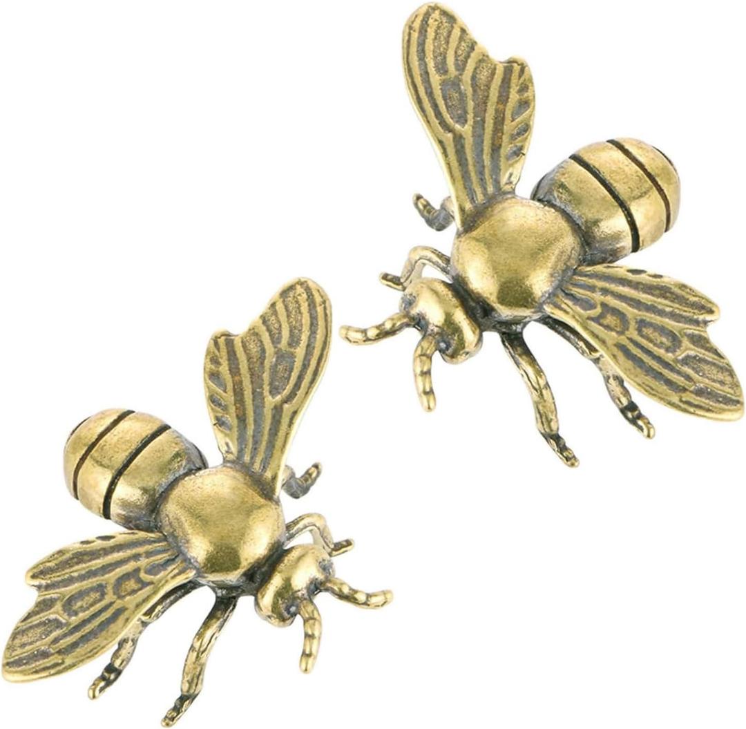 2 PCS Gold Bee Figurines: Vintage Brass Bee Statues Decorative, Brass Animal Ornament DIY Craft, Small Brass Metal Bee Desktop Ornament for Rustic Office Home Decor Wall Art, Gift