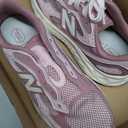 New Balance Women's Fresh Foam Arishi V4 Tiralux Running Shoe, 7