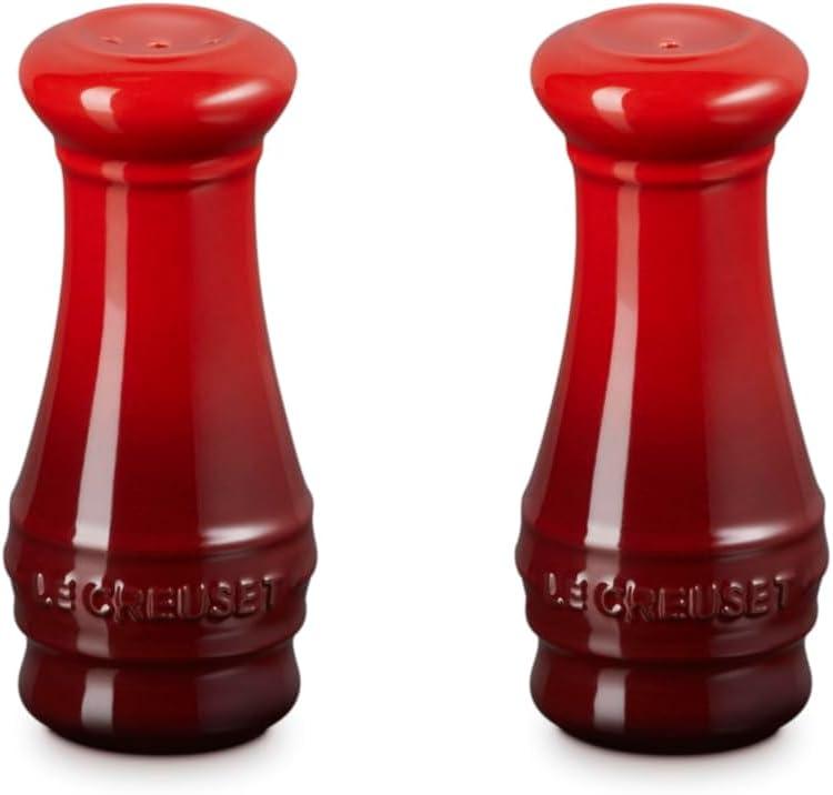 Le Creuset, Salt and Pepper Shaker Set of 2 - Cerise