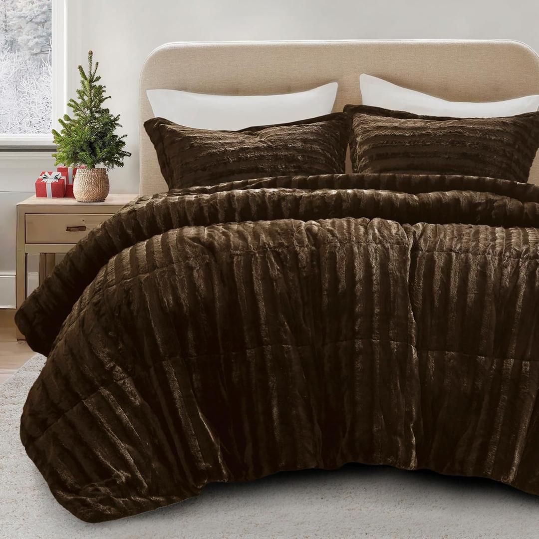 Madison Park Duke Luxe Faux Fur Reversible Comforter Set, Soft Plush Reverse, Modern Down Alternative Filling Cozy Bedding, Box Quilted Warm Cover, Matching Shams, Full/Queen, Chocolate 3 Piece