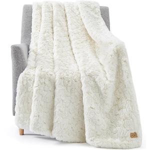 UGG 25517 Amanda Super Soft Comfy Reversible Oversized Textured Plush Flannel Faux Fur Machine Washable Throw Blanket Luxurious Warm Fuzzy Cuddly Blankets for Sofa Couch or Bed, 50 x 70-inch, Snow (White)