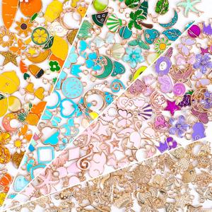 SANNIX 200Pcs Bracelet Charms for Jewelry Making Wholesale Bulk Jewelry Making Bracelets Charms Gold Plated Enamel Charms Pendants for Bracelet Necklace Making (Multicolored)