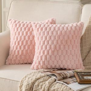 MANDIOO Pack of 2 Pink Super Soft Plush Fluffy Decorative Throw Pillow Covers 18x18 inch Faux Fur Wool Velvet Cushion Covers Pillow Cases Couch Sofa Bed Living Room