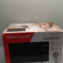 FRIGIDAIRE 0.9-Cubic-Foot Microwave Oven, Black