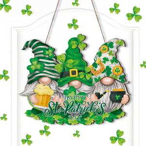 Queekay St. Patrick's Day Door Wreaths for Front Door Gnome Wooden Hanging Sign Gnome Wreath Signs Luck Shamrock Green Welcome Hanger Decoration for St Patrick's Day Wall Rustic Farmhouse Porch (14.29 x 11.61 inch)