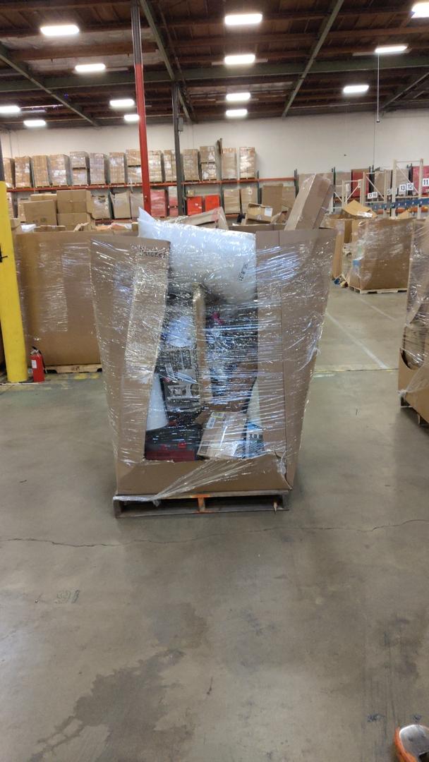 Pallet Of Salvage Items
