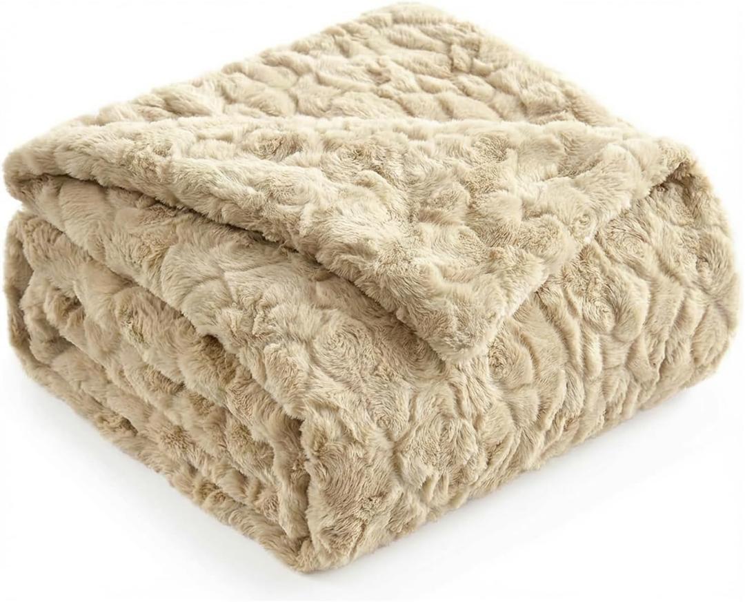 Faux Fur Throw Blanket, Ultra Plush Reversible Couch Blanket with Wave Texture, Cozy Warm Fluffy Decor for Living Room & Bedroom, Dorm, Gift for Women Men, Size: Twin(60" x 80")