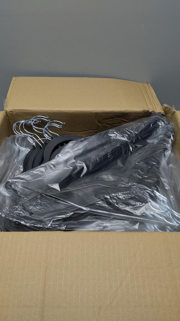 HOUSE DAY Black Plastic Hangers 60 Pack - Heavy Duty Non-Velvet Hangers with 360° Swivel Chrome Hook & Non Slip Notches - Slim Space Saving Clothes Hangers Ideal for Dresses Coats Shirts Jackets