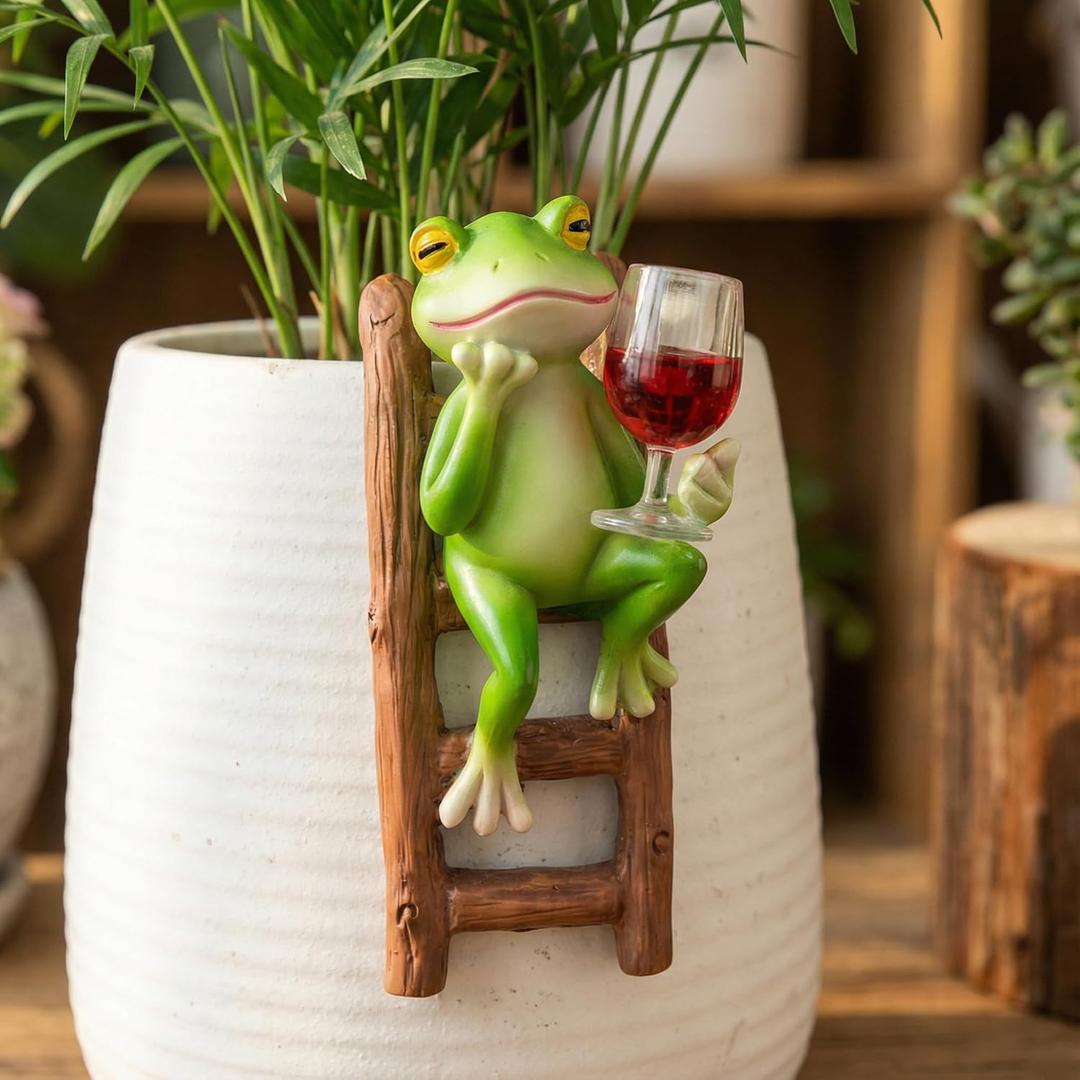 Frog Garden Decor - Mini Resin Frogs Figurines, Waterproof Garden Frogs Outdoor Decor for Patio,Flower Pot & Indoor Shelf,Funny Garden Decor Frog Ornament Gift for Plant Lovers (Style 2)