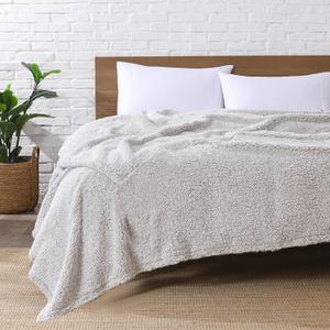 Ultra Soft Fleece Sherpa Blanket King Size, Lightweight Cozy Pattern Reversible Bed Blanket for All Season,2 Tones Ombre Light Brown,104x90