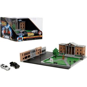 Jada Nanoscene Back to The Future Hill Valley Courthouse Diorama  Movie-Inspired Miniature Diorama incl. 2 Iconic Vehicles (Time Machine & Toyota Pickup)  Collectible Scene for Adults and Kids