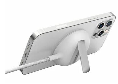 ZGear Adaptive Magnetic Wireless Pad With Kickstand, For Wireless Charging, 15 Watts Of Power