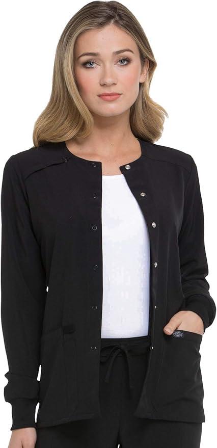 Amazon Essentials Women's Scrub Snap Jacket, Medium