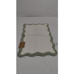 Ecologee 1 Scallop Rug 17"x24"