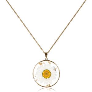 Pressed Daisy Flower Necklace for Women Gold Dainty Resin Pendant Necklace Hypoallergenic Personalized Handmade Floral Boho Jewelry