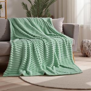 Joiedomi Twin Blanket for Bed, Soft & Warm Sage Green Fleece Blankets Gifts for Women Mom, Cozy Cute Soft Throw 60x80 Inches
