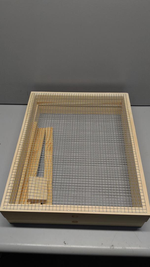 2 Pcs 10 Frame Beehive Candy Board Feeder Assembled for Hive Supplies Bee Frame Feeder Frames Bee Sugar Hive Top Feeder for Winter