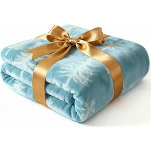 Ultra Soft Fleece Blanket Throw Size - Christmas Flannel Fleece Luxury Throw Blanket - Lightweight Throw for Couch, Bed, Chair - Warm & Breathable - Cozy Microplush Bedding - Christmas Snowflakes
