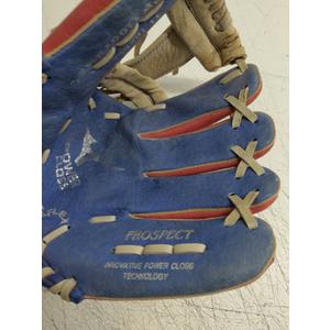 Mizuno Prospect PowerClose Youth Baseball Glove Series I V-Flex Notch I Parashock Palm Pad I Buttersoft Palm Liner 1 PC