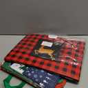 YANGTE 20 Pack Christmas Gift Bags Assorted Sizes, Reusable Tote Bags with Handle, Includes 4 Large 8 Medium 8 Small Non-Woven Christmas Bags for Xmas Party Favors