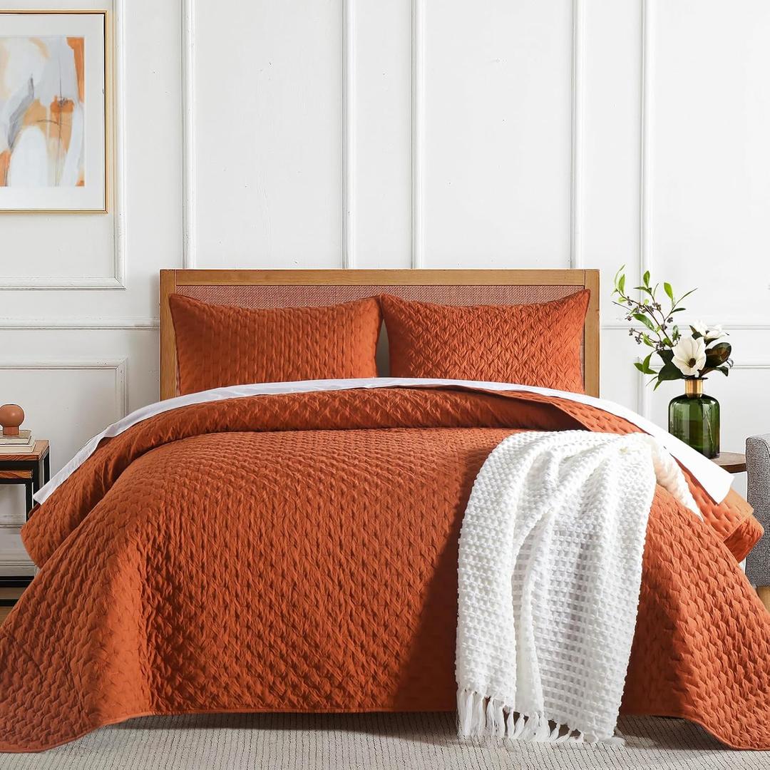 WONGS BEDDING Burnt Orange Quilt Set King Size, Thanksgiving Embossed Design Bedspread Coverlet with Pillow Shams, 3 Pieces Lightweight Microfiber Fall Quilt Bedding Set with Plaid Pattern (106"96")