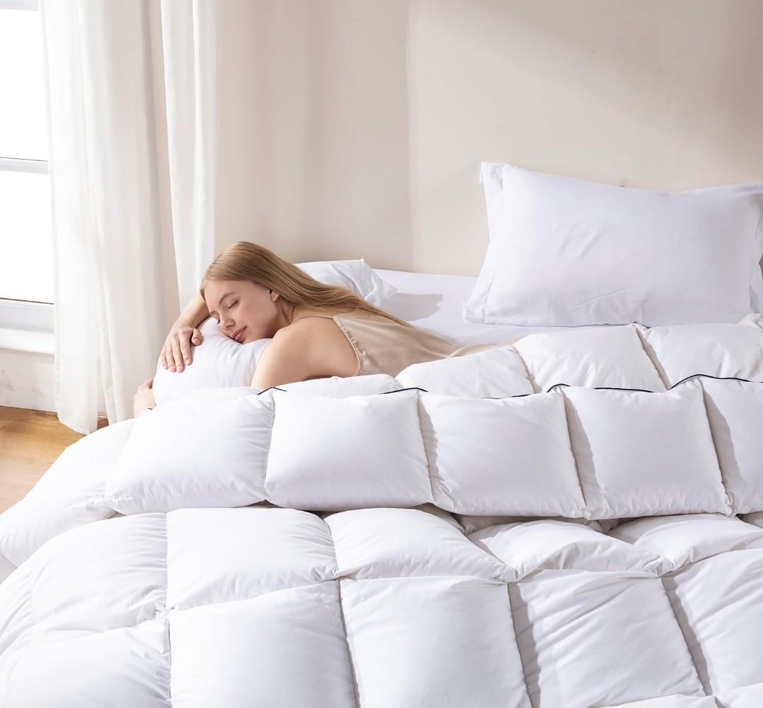 DOWNCOOL Feather Down Fiber Comforter King Size, 100% Cotton Ultra Soft Fluffy Duvet Insert King, All Season Luxurious Hotel Bedding Comforters with Corner Tabs, White 116"×98"