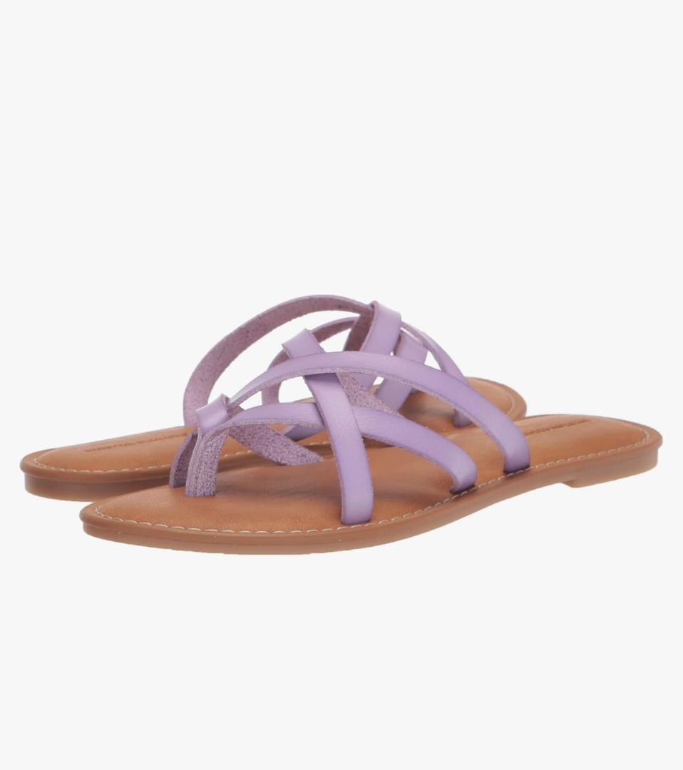 Amazon Essentials Women's Strappy Slide Flat Sandal, 6.5