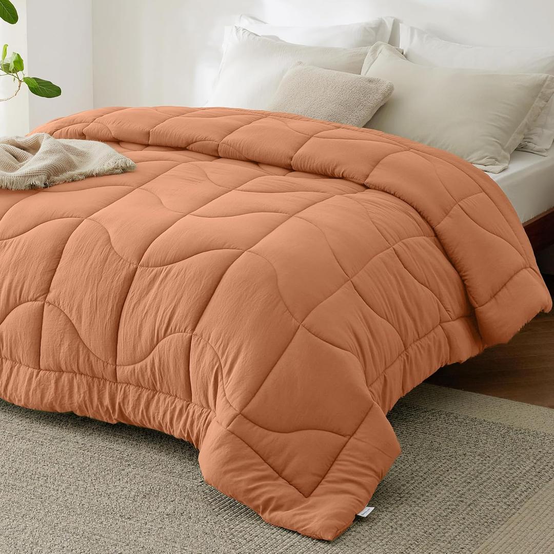 Bedsure Comforter King Size - King Comforter for All Season, Ultra-Soft Down Alternative & Prewashed Duvet Insert Blanket for Bed, with 4 Tabs,Machine Washable, Burnt Orange, 90x102 Inches