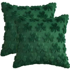 AVOIN colorlife St Patricks Day Shamrock Throw Pillow Covers Set of 2, 20 x 20 Inch Lucky Clover Decoration Green Soft Plush Faux Fur Jacquard Pillow Case for Bedroom Sofa Couch