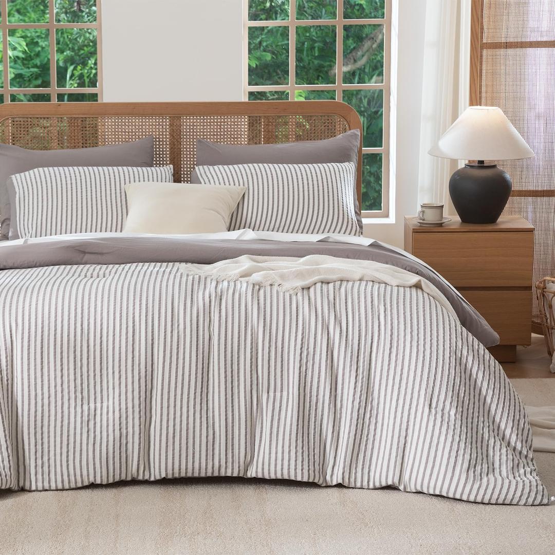 Grayish Purple Comforter Set King Striped 100% Soft Washed Microfiber Jacquard 3 Pieces Striped Bedding Sets Purple White Comforter for All Seasons and 2 Pillowcases Comfort Breathable