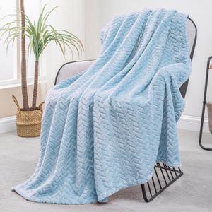 Exclusivo Mezcla Light Blue Fleece Throw Blanket for Couch and Bed, 50x70 Inches Soft Cozy Jacquard Flannel Blankets, Lightweight Fuzzy Plush Warm Throws for All Seasons