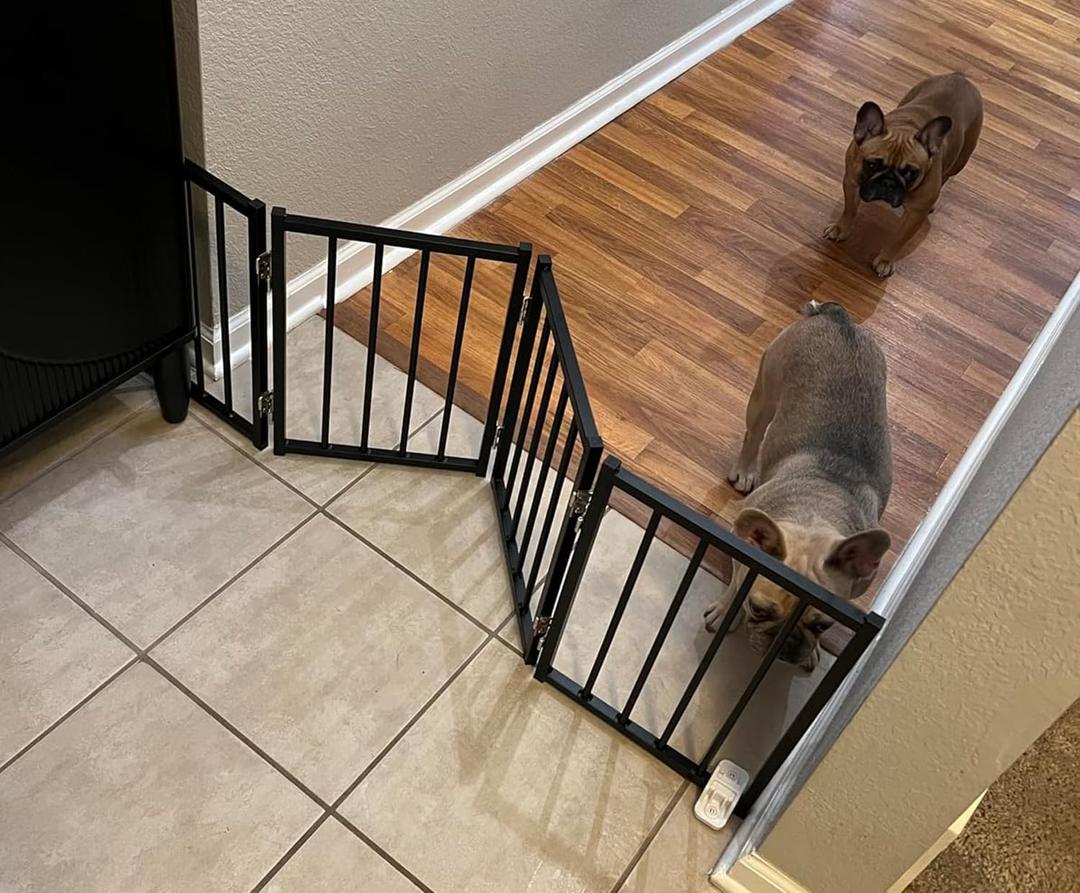 Free Standing Foldable Dog Gate, 16.5" High Step-Over Metal Short Pet Gate, Up to 48" Wide Puppy Fence for Stairs and Doorways, Indoor & Outdoor Use, No Drilling and No Assembly, Black
