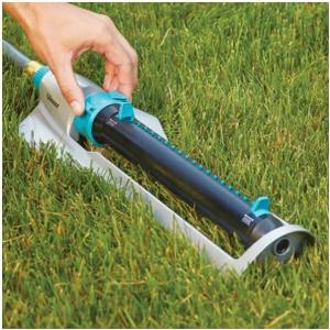 Gilmour Heavy Duty Rectangular Sprinkler (with on/off switch), Blue/Gray