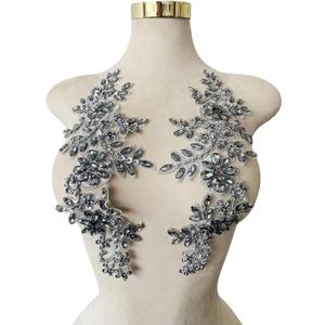 Zbroh 1 Pair Handmade red/White//Green/Blue Rhinestones Applique Sewing Beads Stones Trim lace Patches Accessory for Dress Clothes hat (Gray)