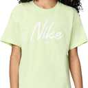 Nike Girls' Sportswear Club Modern Script Boyfriend T-Shirt (Green, M)