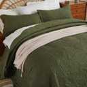 EVENHUG Oversized King Quilt California King Size Lightweight Bedding Set Reversible Bedspread Coverlets for All Seasons 3 Piece (Olive Green 120"x120")
