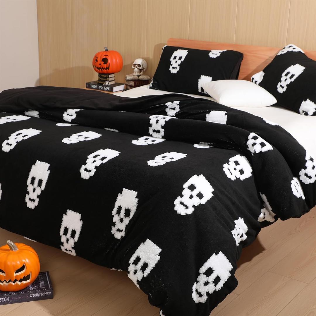 Halloween Comforter Cover Set Queen Size 3D Jacquard Design Halloween Bedding Set Velvet Microfiber Duvet Cover with 2 Pillowcases Lightweight Warm for All Seasons(Black,White,Skull)