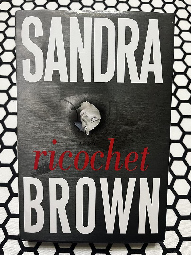 Ricochet [Large Print]