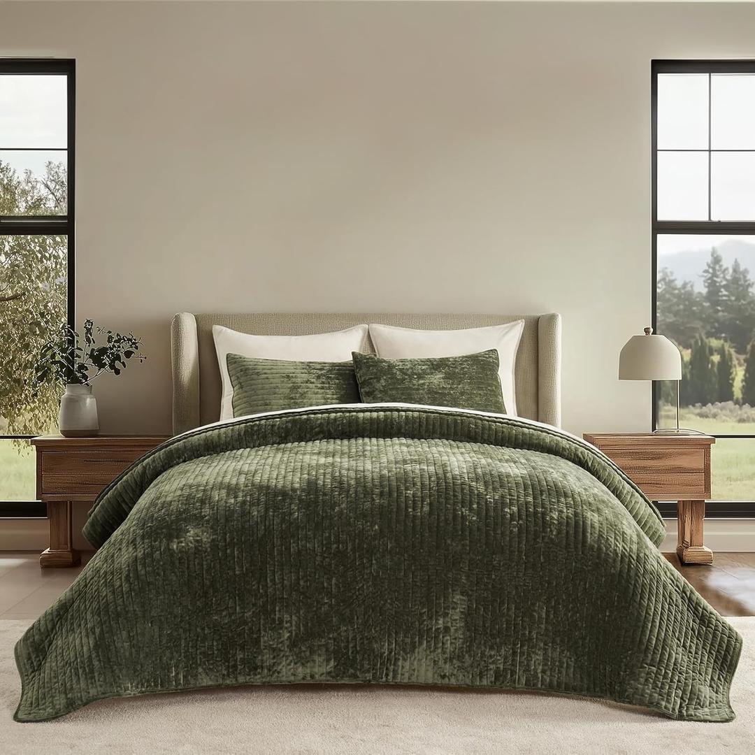 EverGrace Velvet Quilt Set Queen Size, Luxurious Soft Striped Channel Bedding Set, Lightweight Velvet Comforter for All Season, Quilted Bedspread Coverlet with 2 Matching Shams, Olive Green
