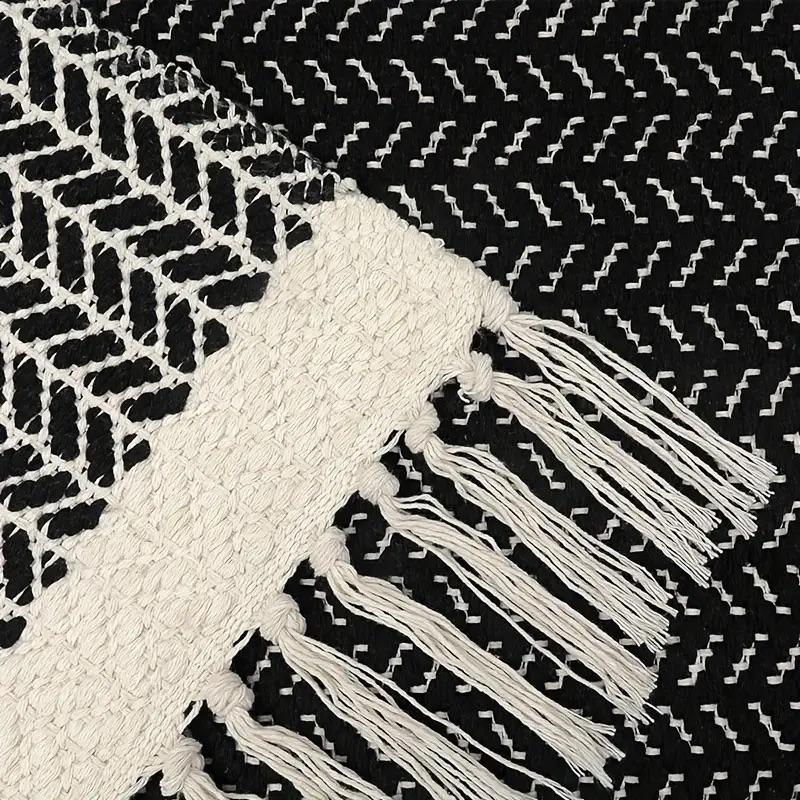 Lahome Belle Boho Entryway Rug, 2×3 Rugs for Bedroom Lightweight Washable Throw Rug Woven Cotton Bathroom Carpet with Tassels, Farmhouse Black and White Rugs for Living Room Kitchen Office Dorm