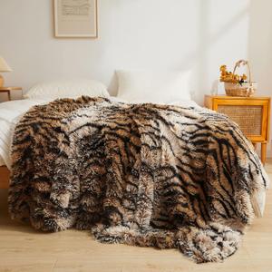 XeGe Luxury Faux Fur Throw Blanket, Soft Tiger Print Big Fluffy Bed Blanket, Shaggy Plush Decorative Farmhouse Couch Blanket, Cute Furry Throw Fuzzy Blanket for Sofa Bed, Tiger Print Brown, 60x90
