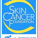 La Roche-Posay Anthelios Sunscreen SPF 40, Ultra-Light Fluid Broad Spectrum SPF 40, Face Sunscreen with Titanium Dioxide Mineral, Lightweight & Fast-Absorbing, Oil-Free, Matte Finish (Tinted)