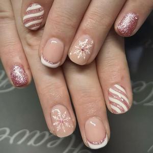 Christmas Press on Nails Short Square MABKJLF French Tip Fake Nails Pink & White False Nails with Designs Snowflake Swirl Glitter Glossy Glue on Nails Acrylic Nails for Women Girls 24 Pcs